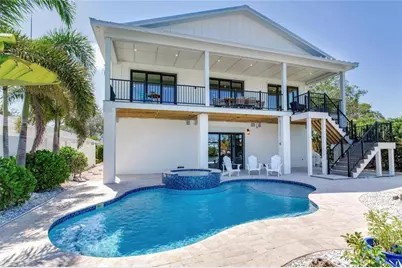 8555 Heron Lagoon Circle, Sarasota, FL 34242 - Photo 2