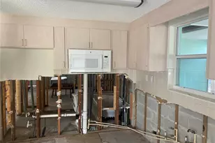 109 Colonia Ln W, Nokomis, FL 34275 - Photo 12