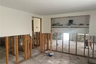 109 Colonia Ln W, Nokomis, FL 34275 - Photo 18