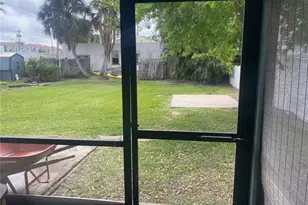 109 Colonia Ln W, Nokomis, FL 34275 - Photo 8