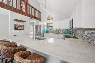 1256 Riegels Landing Dr, Sarasota, FL 34242 - Photo 6