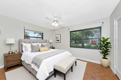 320 25th Street W, Bradenton, FL 34205 - Photo 8