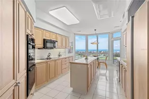 545 Sanctuary Dr, Longboat Key, FL 34228 - Photo 12