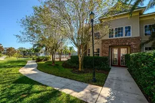 7685 Plantation Cir, University Park, FL 34201 - Photo 8
