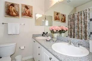 7685 Plantation Cir, University Park, FL 34201 - Photo 14