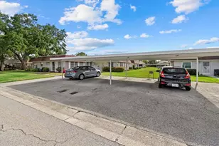 1343 Glendale Cir W, Sarasota, FL 34232 - Photo 20