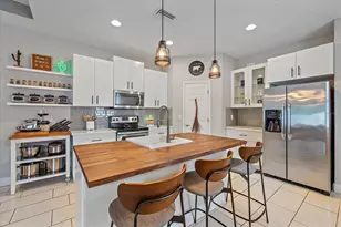 867 Bacon Ave, Sarasota, FL 34232 - Photo 4