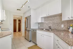 1211 Gulf of Mexico Dr, Longboat Key, FL 34228 - Photo 8