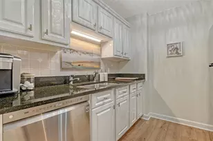 750 N Tamiami Trl, Sarasota, FL 34236 - Photo 6