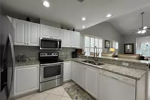 3706 54th Dr W, Bradenton, FL 34210 - Photo 8