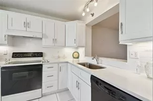 4460 Fairways Blvd #604 Blvd, Bradenton, FL 34209 - Photo 14