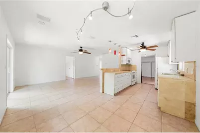 3709 Alden Way, Sarasota, FL 34232 - Photo 10