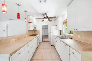 3709 Alden Wy, Sarasota, FL 34232 - Photo 12