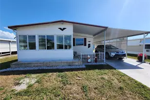 808 53rd Ave E, Bradenton, FL 34203 - Photo 1