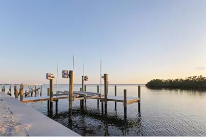 7314 Westmoreland Drive, Sarasota, FL 34243 - Photo 18