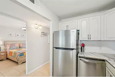 117 7th Street N #5, Bradenton Beach, FL 34217 - Photo 10