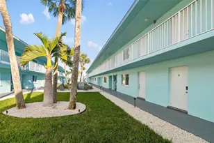 117 7th St N, Bradenton Beach, FL 34217 - Photo 4