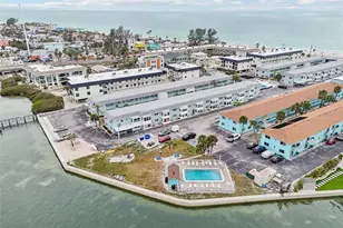 117 7th St N, Bradenton Beach, FL 34217 - Photo 8