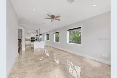 4112 Swift Rd, Sarasota, FL 34231 - Photo 4