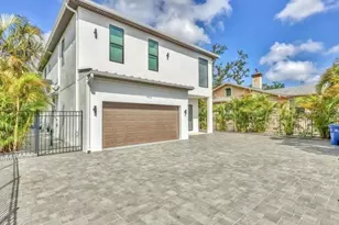 4112 Swift Rd, Sarasota, FL 34231 - Photo 2