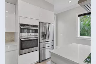 4112 Swift Rd, Sarasota, FL 34231 - Photo 12