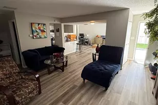 1147 Longfellow Rd, Sarasota, FL 34243 - Photo 2