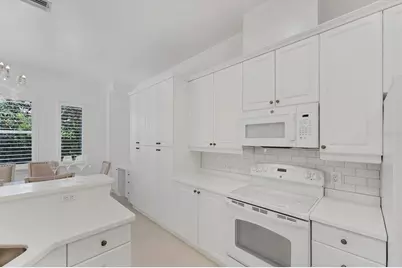 5405 46th Court W, Bradenton, FL 34210 - Photo 18