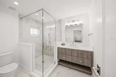 619 Key Royale Drive, Holmes Beach, FL 34217 - Photo 32