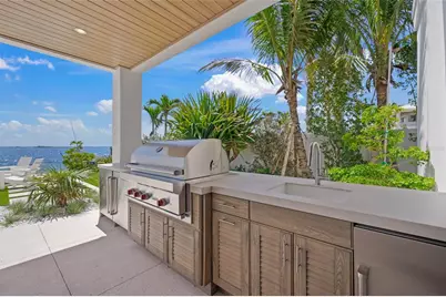 619 Key Royale Drive, Holmes Beach, FL 34217 - Photo 40