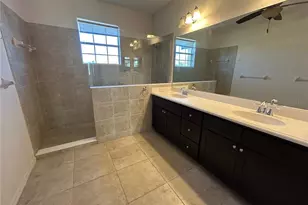 8143 Miramar Way, Lakewood Ranch, FL 34202 - Photo 12