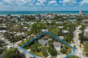 105 Island Cir, Sarasota, FL 34242 - Photo 2