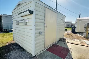 53 Montego Dr, Palmetto, FL 34221 - Photo 10