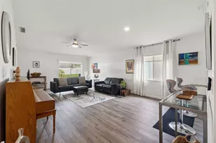 18106 Canal Pointe St, Tampa, FL 33647 - Photo 16