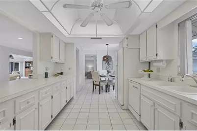 4487 Glebe Farm Road, Sarasota, FL 34235 - Photo 24