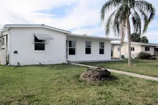 6339 Pontiac Ln, North Port, FL 34287 - Photo 4