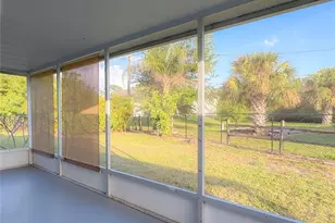 389 Millport St NW, Port Charlotte, FL 33948 - Photo 10