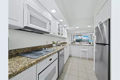 1095 Gulf Of Mexico Drive #503, Longboat Key, FL 34228 - Photo 14