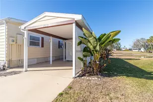 153 Egret Cir, Ellenton, FL 34222 - Photo 4