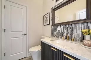 404 S Shore Dr, Sarasota, FL 34234 - Photo 34