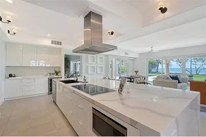 404 S Shore Drive, Sarasota, FL 34234 - Photo 18