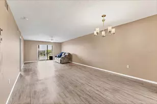 3204 Lake Bayshore Dr, Bradenton, FL 34205 - Photo 14