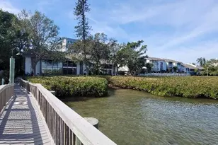 1255 E Peppertree Dr, Sarasota, FL 34242 - Photo 42