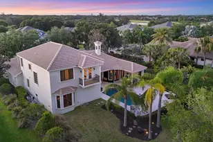 3432 Founders Club Dr, Sarasota, FL 34240 - Photo 4