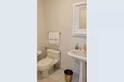 2339 Harbour Oaks Drive, Longboat Key, FL 34228 - Photo 14