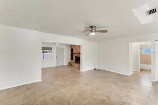 2151 Upton Ave, Sarasota, FL 34232 - Photo 8