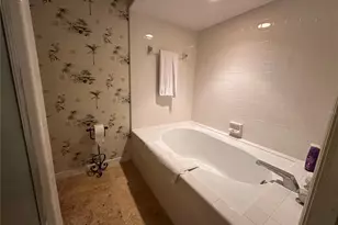 60 Bishopscourt Rd, Osprey, FL 34229 - Photo 20