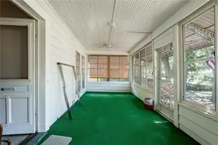 1704 4th St W, Palmetto, FL 34221 - Photo 2