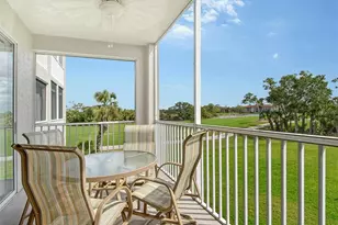 9630 Club S Cir, Sarasota, FL 34238 - Photo 8