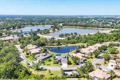 7034 Honeysuckle Trail, Lakewood Ranch, FL 34202 - Photo 12