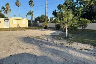 5209 4th B St E, Bradenton, FL 34203 - Photo 1